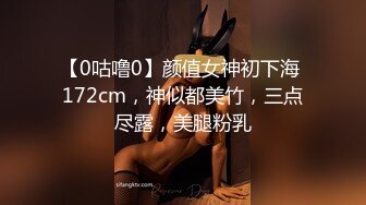 伪娘：你能帮我把这个桌子搬到这里，你怎么那么黑啊。 外卖小哥：晒的，我现在还有很多单要送啊，我没钱，能做吗？艹完都没发现是人妖！