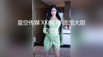 高校更衣室偷拍颜值和身材都不错的学妹换衣服奶子发育再大点就完美了