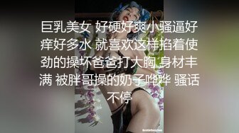  长发卷发妹子特写近景操出白浆流在蛋蛋上后入蜜桃臀，叫声淫荡