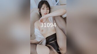 (BC-SSS-010)吊带裙憨憨萌妹..裙子被包掀起..蕾丝粉内露给大…