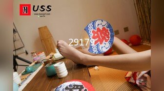 游乐场全景偷拍多位年轻美女的极品嫩鲍 (11)