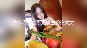 碰見沒帶胸罩買水果美婦,一直跟拍到公交車上